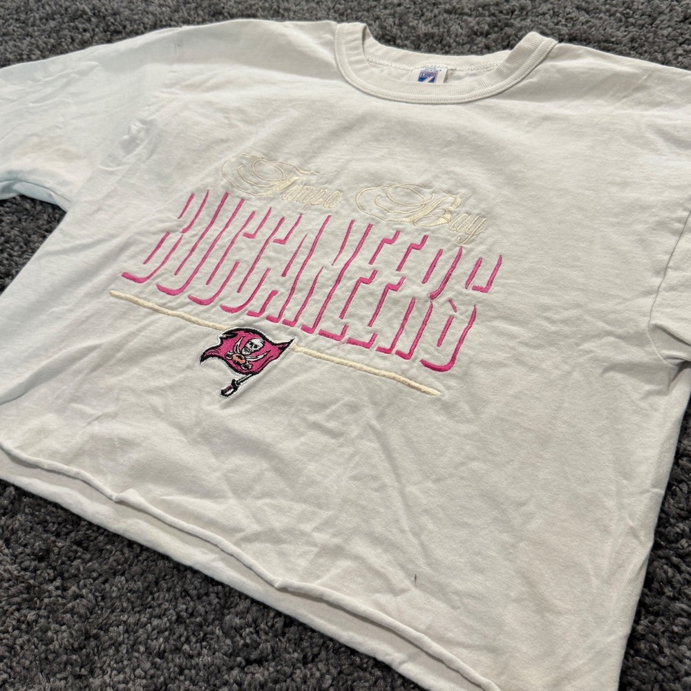 Vintage Logo 7 Tampa Bay Buccaneers T-Shirt Women White Good Cropped L 0000269